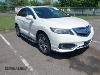2017 Acura RDX Advance z VIN 5J8TB4H75HL010244, wystawiony jako IAAI lot #42303185 z przebiegiem 135 662 mil mil oraz . Historia ofert i sprzedaży dostępna na DreamBid. Obrazek 1.