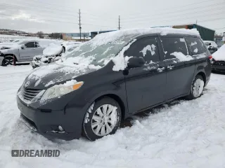 2014 Toyota Sienna Ltd with VIN 5TDDK3DC1ES093598, listed as a Copart auction lot 46439145 with 135,858 mi miles and Salvage Title. Bid and sale history available at carsss.com. Image 1.