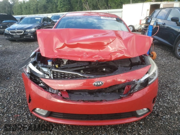 2017 Kia Forte LX with VIN KNAFK5A81H5715449, listed as a Copart auction lot 72046204 with 66,997 mi miles and Salvage Title. Bid and sale history available at DreamBid. Image 5.