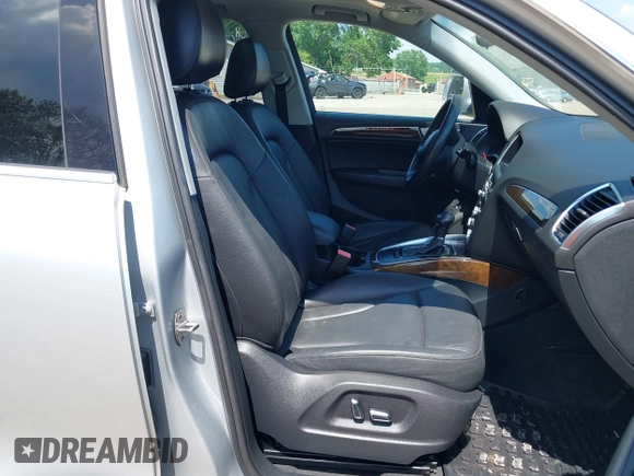 2013 Audi Q5 Premium z VIN WA1CFAFP9DA070855, wystawiony jako IAAI lot #42721197 z przebiegiem 112 468 mil mil oraz . Historia ofert i sprzedaży dostępna na DreamBid. Obrazek 5.