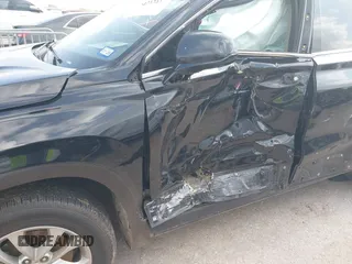 2019 Hyundai Santa Fe SEL z VIN 5NMS33AD8KH006327, wystawiony jako IAAI lot #42134349 z przebiegiem 133 961 mil mil oraz . Historia ofert i sprzedaży dostępna na DreamBid. Obrazek 6.