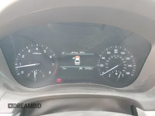 2019 Genesis G80 3.8L z VIN KMHGN4JE2KU300499, wystawiony jako Copart lot #57383175 z przebiegiem 37 228 mil mil oraz Szkoda całkowita • Salvage title. Historia ofert i sprzedaży dostępna na DreamBid. Obrazek 9.