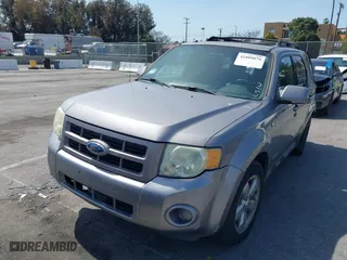 2008 Ford Escape Limited with VIN 1FMCU04188KE20184, listed as a IAAI auction lot 41809075 with 158,116 mi miles. Bid and sale history available at carsss.com. Image 2.