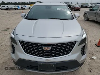 2021 Cadillac XT4 FWD Premium Luxury with VIN 1GYFZCR41MF002411, listed as a Copart auction lot 49746855 with 81,938 mi miles and Salvage title. Bid and sale history available at DreamBid. Image 5.