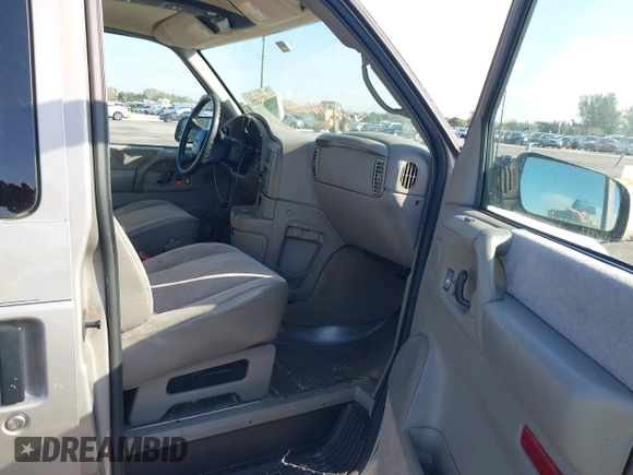 2005 GMC Safari z VIN 1GKDM19X45B509231, wystawiony jako IAAI lot #41612225 z przebiegiem 156 318 mil mil oraz . Historia ofert i sprzedaży dostępna na DreamBid. Obrazek 5.