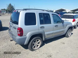 2006 Jeep Liberty Sport with VIN 1J4GL48K76W102575, listed as a IAAI auction lot 42022459 with Not Provided miles and . Bid and sale history available at carsss.com. Image 4.