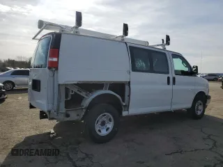 2019 Chevrolet Express Cargo Van with VIN 1GCWGAFG5K1299451, listed as a Copart auction lot 43544735 with 22,343 mi miles and Salvage Title. Bid and sale history available at carsss.com. Image 3.