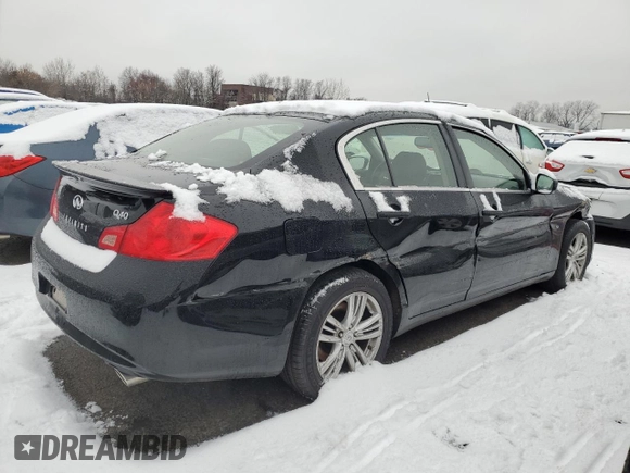 2015 Infiniti Q40 with VIN JN1CV6AR4FM521211, listed as a Copart auction lot 84142874 with 109,908 mi miles and Salvage Title. Bid and sale history available at carsss.com. Image 3.