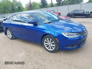 2015 Chrysler 200 S z VIN 1C3CCCBB7FN727463, wystawiony jako IAAI lot #42319656 z przebiegiem 105 243 mil mil oraz . Historia ofert i sprzedaży dostępna na DreamBid. Obrazek 1.