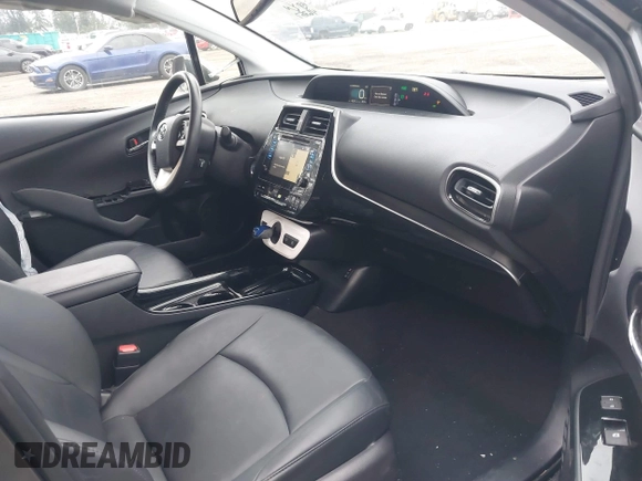 2017 Toyota Prius Two z VIN JTDKARFU1H3047245, wystawiony jako IAAI lot #41736442 z przebiegiem 46 357 mil mil oraz . Historia ofert i sprzedaży dostępna na DreamBid. Obrazek 5.