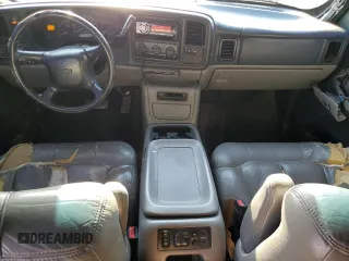 2002 Chevrolet Suburban LS with VIN 3GNEC16T42G306502, listed as a Copart auction lot 80507984 with 277,514 mi miles and Salvage Title. Bid and sale history available at carsss.com. Image 8.