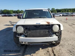 2008 Jeep Patriot Limited with VIN 1J8FF48W78D537275, listed as a Copart auction lot 55130325 with 114,123 mi miles and Salvage title. Bid and sale history available at DreamBid. Image 5.