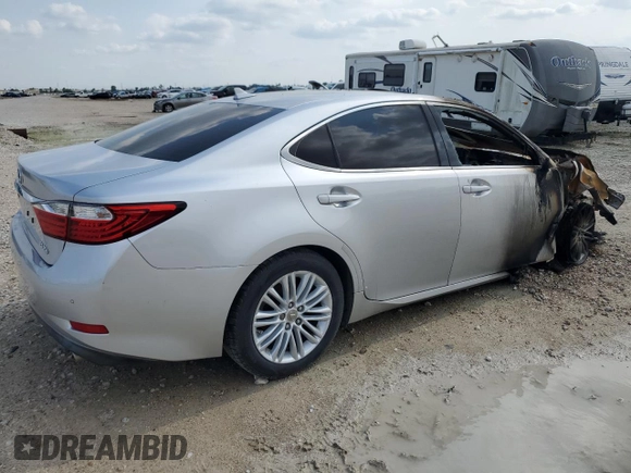 2013 Lexus ES 4dr Sdn with VIN JTHBK1GG9D2072738, listed as a Copart auction lot 54918655 with Not Provided miles and Non Repairable. Bid and sale history available at carsss.com. Image 3.