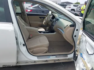 2013 Nissan Altima 2.5 SL with VIN 1N4AL3AP3DN488058, listed as a IAAI auction lot 41876703 with 139,278 mi miles. Bid and sale history available at carsss.com. Image 5.