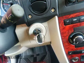2006 Jeep Commander Limited z VIN 1J8HG58206C245740, wystawiony jako IAAI lot #42565145 z przebiegiem 90 414 mil mil oraz . Historia ofert i sprzedaży dostępna na DreamBid. Obrazek 11.