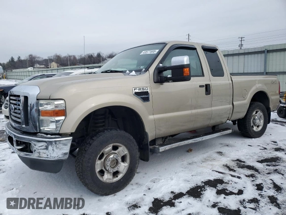 2010 Ford F-250 XL z VIN 1FTSX2B51AEB05501, wystawiony jako Copart lot #43577695 z przebiegiem 183 441 mil mil oraz Szkody całkowita. Historia ofert i sprzedaży dostępna na DreamBid. Obrazek 1.