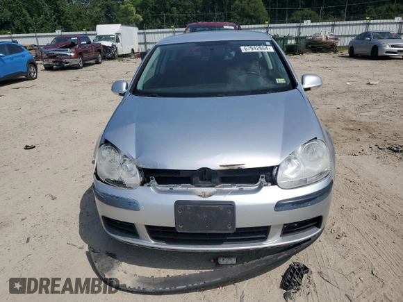 2008 Volkswagen Rabbit S z VIN WVWBA71K48W123470, wystawiony jako Copart lot #67942864 z przebiegiem 172 129 mil mil oraz Czysty tytuł • Clean title. Historia ofert i sprzedaży dostępna na DreamBid. Obrazek 5.