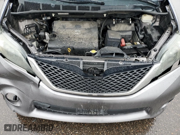 2011 Toyota Sienna SE with VIN 5TDXK3DC9BS135900, listed as a Copart auction lot 53864965 with 217,198 mi miles and Salvage Title. Bid and sale history available at DreamBid. Image 12.