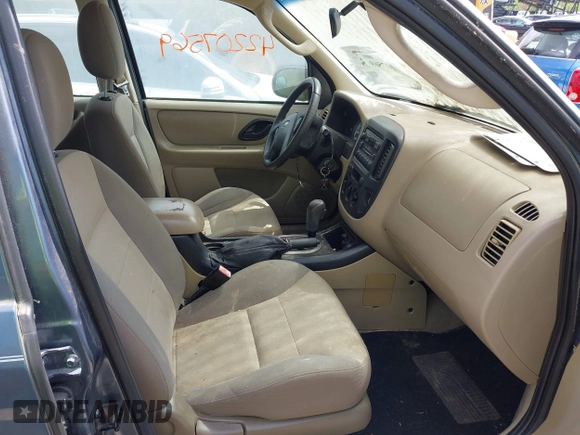 2005 Ford Escape XLS Value с VIN 1FMYU02Z95KB06733, выставлен на аукционе IAAI как лот 42207569 с пробегом 135 083 миль миль и . История ставок и продаж доступна на DreamBid. Изображение 5.