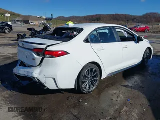 2020 Toyota Corolla XSE with VIN 5YFT4RCE0LP013399, listed as a IAAI auction lot 40812966 with 132,075 mi miles. Bid and sale history available at carsss.com. Image 4.