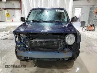 2014 Jeep Patriot Latitude z VIN 1C4NJRFB3ED661621, wystawiony jako Copart lot #47962365 z przebiegiem 125 576 mil mil oraz Szkoda całkowita • Salvage title. Historia ofert i sprzedaży dostępna na DreamBid. Obrazek 5.