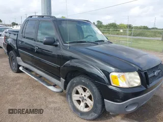 2005 Ford Explorer Sport Trac XLS z VIN 1FMZU67K15UA13387, wystawiony jako IAAI lot #42158317 z przebiegiem 170 703 mil mil oraz . Historia ofert i sprzedaży dostępna na DreamBid. Obrazek 1.