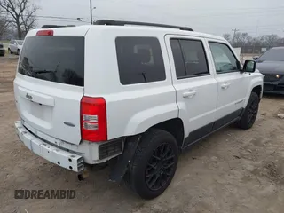 2017 Jeep Patriot High Altitude with VIN 1C4NJRFB9HD174167, listed as a IAAI auction lot 41502784 with 149,637 mi miles. Bid and sale history available at carsss.com. Image 4.