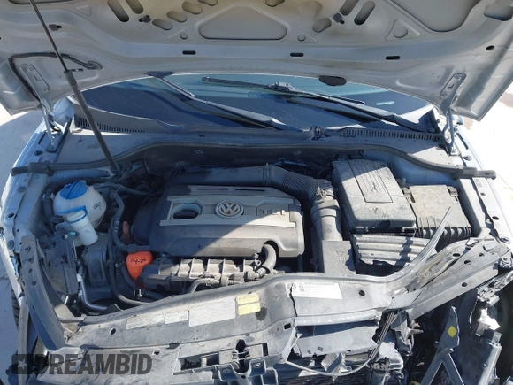2012 Volkswagen Eos Komfort with VIN WVWBW7AH5CV005738, listed as a IAAI auction lot 41619744 with 131,340 mi miles and . Bid and sale history available at DreamBid. Image 10.