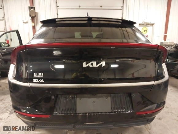 2022 Kia EV6 Wind with VIN KNDC3DLC9N5030514, listed as a IAAI auction lot 41577227 with 62,016 mi miles. Bid and sale history available at carsss.com. Image 16.