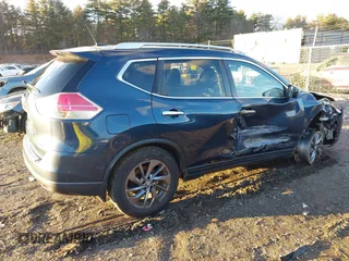 2016 Nissan Rogue SV with VIN KNMAT2MV6GP734169, listed as a IAAI auction lot 41112001 with 243,883 mi miles. Bid and sale history available at carsss.com. Image 4.