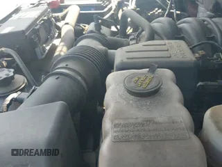 2009 Ford F-150 STX с VIN 1FTRX14879KB58653, выставлен на аукционе IAAI как лот 42843650 с пробегом 121 568 миль миль и . История ставок и продаж доступна на DreamBid. Изображение 19.