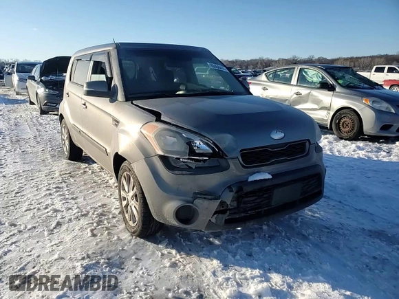 2013 Kia Soul + with VIN KNDJT2A68D7485849, listed as a Copart auction lot 88450405 with 0 mi miles and Salvage Title. Bid and sale history available at carsss.com. Image 10.