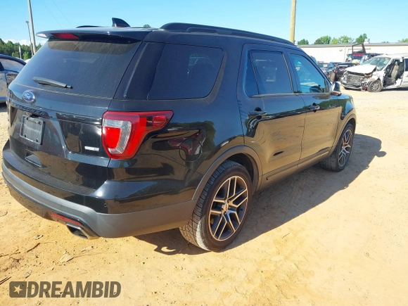 2016 Ford Explorer Sport z VIN 1FM5K8GT4GGC81229, wystawiony jako IAAI lot #42332196 z przebiegiem 107 680 mil mil oraz . Historia ofert i sprzedaży dostępna na DreamBid. Obrazek 4.