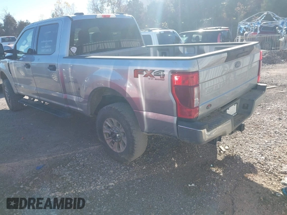 2021 Ford Super Duty F-250 SRW XL with VIN 1FT7W2BTXMEC70037, listed as a IAAI auction lot 40989388 with 109,816 mi miles. Bid and sale history available at carsss.com. Image 3.