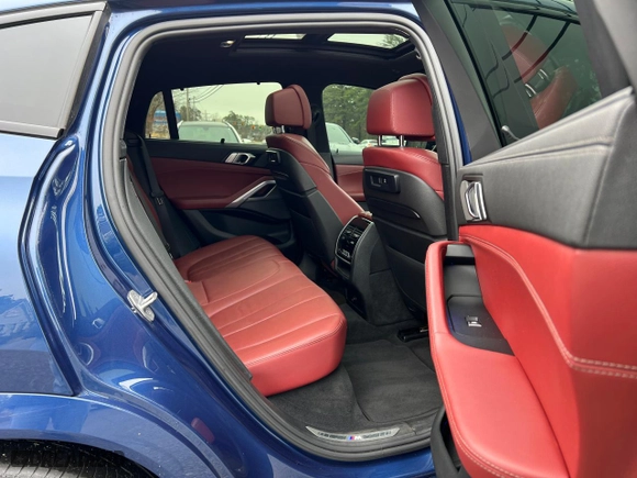2021 BMW X6 xDrive40i with VIN 5UXCY6C07M9E08681, listed as a Copart auction lot 50240525 with 110,543 mi miles and Clean Title. Bid and sale history available at carsss.com. Image 6.