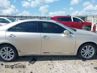 2010 Lexus ES 330 with VIN JTHBK1EG4A2390829, listed as a IAAI auction lot 42120535 with 111,764 mi miles and . Bid and sale history available at DreamBid. Image 14.