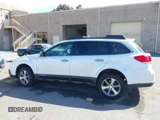 2014 Subaru Outback Limited с VIN 4S4BRBPC3E3303219, выставлен на аукционе IAAI как лот 42345476 с пробегом 97 876 миль миль и . История ставок и продаж доступна на DreamBid. Изображение 14.