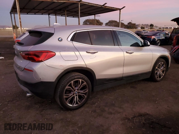 2020 BMW X2 sDrive28i with VIN WBXYH9C09L5P95698, listed as a Copart auction lot 87486094 with 45,319 mi miles and Salvage Title. Bid and sale history available at carsss.com. Image 3.