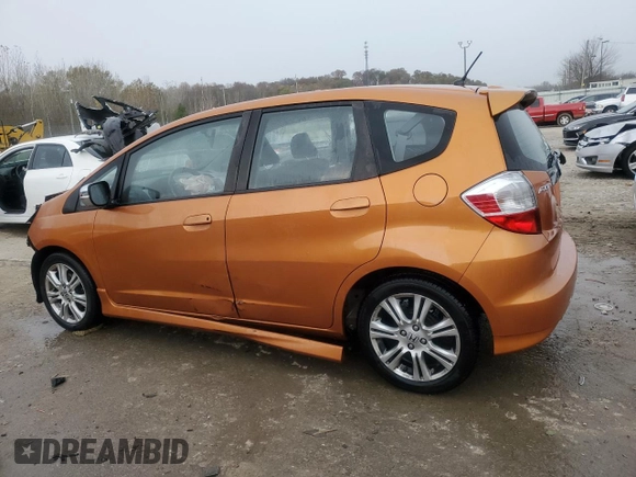 2010 Honda Fit Sport с VIN JHMGE8H6XAS008103, выставлен на аукционе Copart как лот 80005364 с пробегом 162 210 миль миль и На запчасти • Non repairable. История ставок и продаж доступна на DreamBid. Изображение 2.