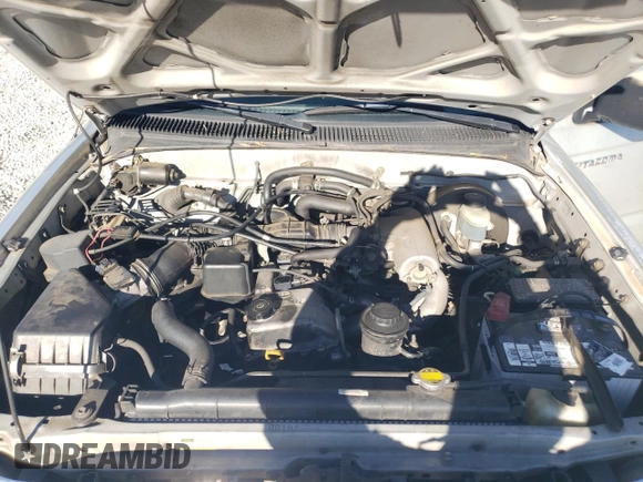 2003 Toyota Tacoma PreRunner z VIN 5TEGM92N33Z215411, wystawiony jako Copart lot #49573225 z przebiegiem 255 517 mil mil oraz Czysty tytuł • Clean title. Historia ofert i sprzedaży dostępna na DreamBid. Obrazek 11.