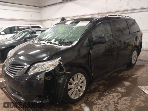 2012 Toyota Sienna LE with VIN 5TDJK3DC1CS036110, listed as a IAAI auction lot 41943807 with 255,111 mi miles. Bid and sale history available at carsss.com. Image 2.