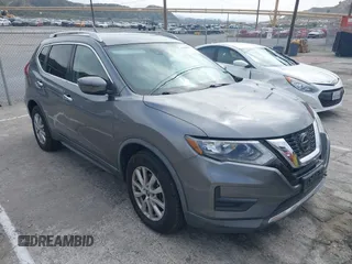 2020 Nissan Rogue S z VIN KNMAT2MT4LP521097, wystawiony jako IAAI lot #41390442 z przebiegiem 48 097 mil mil oraz . Historia ofert i sprzedaży dostępna na DreamBid. Obrazek 1.