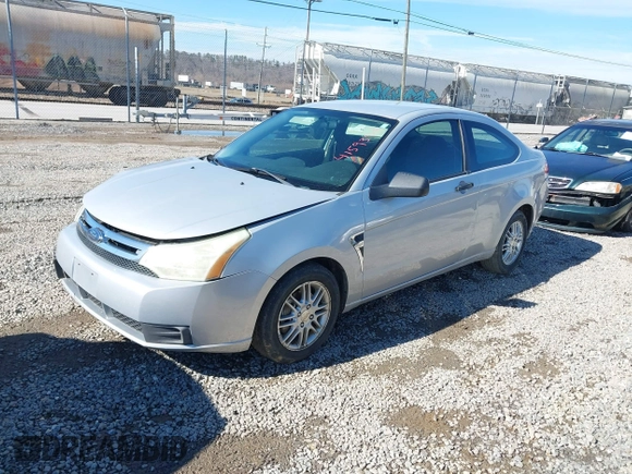 2008 Ford Focus SE with VIN 1FAHP33N08W198049, listed as a IAAI auction lot 41593917 with 263,352 mi miles. Bid and sale history available at carsss.com. Image 2.
