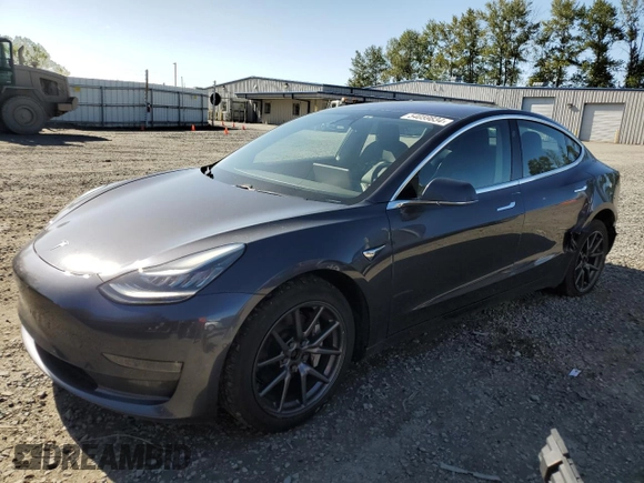 2018 Tesla Model 3 Long Range Battery z VIN 5YJ3E1EB1JF119368, wystawiony jako Copart lot #54059834 z przebiegiem 49 216 mil mil oraz Szkody całkowita. Historia ofert i sprzedaży dostępna na DreamBid. Obrazek 1.