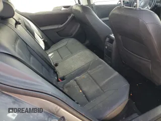 2011 Volkswagen Jetta SEL с VIN 3VWLX7AJ2BM330101, выставлен на аукционе Copart как лот 47774335 с пробегом 183 472 миль миль и Списание • Salvage title. История ставок и продаж доступна на DreamBid. Изображение 10.