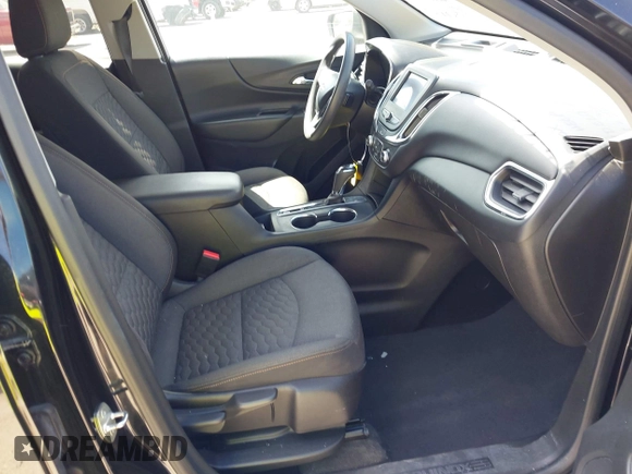 2020 Chevrolet Equinox LT z VIN 2GNAXKEV2L6234577, wystawiony jako IAAI lot #42186081 z przebiegiem 99 795 mil mil oraz . Historia ofert i sprzedaży dostępna na DreamBid. Obrazek 5.