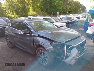 2018 Infiniti QX30 Premium с VIN SJKCH5CR7JA053848, выставлен на аукционе IAAI как лот 42291145 с пробегом 120 570 миль миль и . История ставок и продаж доступна на DreamBid. Изображение 13.
