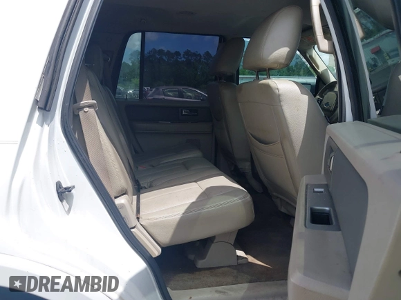 2011 Ford Expedition XLT with VIN 1FMJU1H55BEF53677, listed as a IAAI auction lot 42131441 with 284,016 mi miles and . Bid and sale history available at DreamBid. Image 8.