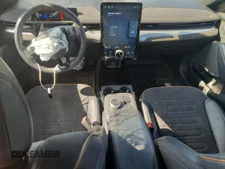 2022 Ford Mustang Mach-E GT z VIN 3FMTK4SE4NMA07816, wystawiony jako Copart lot #61197905 z przebiegiem 49 331 mil mil oraz Nie do naprawy • Non repairable. Historia ofert i sprzedaży dostępna na DreamBid. Obrazek 8.
