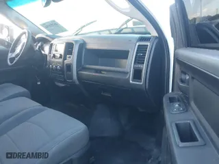 2018 Ram 2500 Tradesman with VIN 3C6UR5HJ2JG150262, listed as a IAAI auction lot 40723556 with 63,080 mi miles. Bid and sale history available at carsss.com. Image 5.